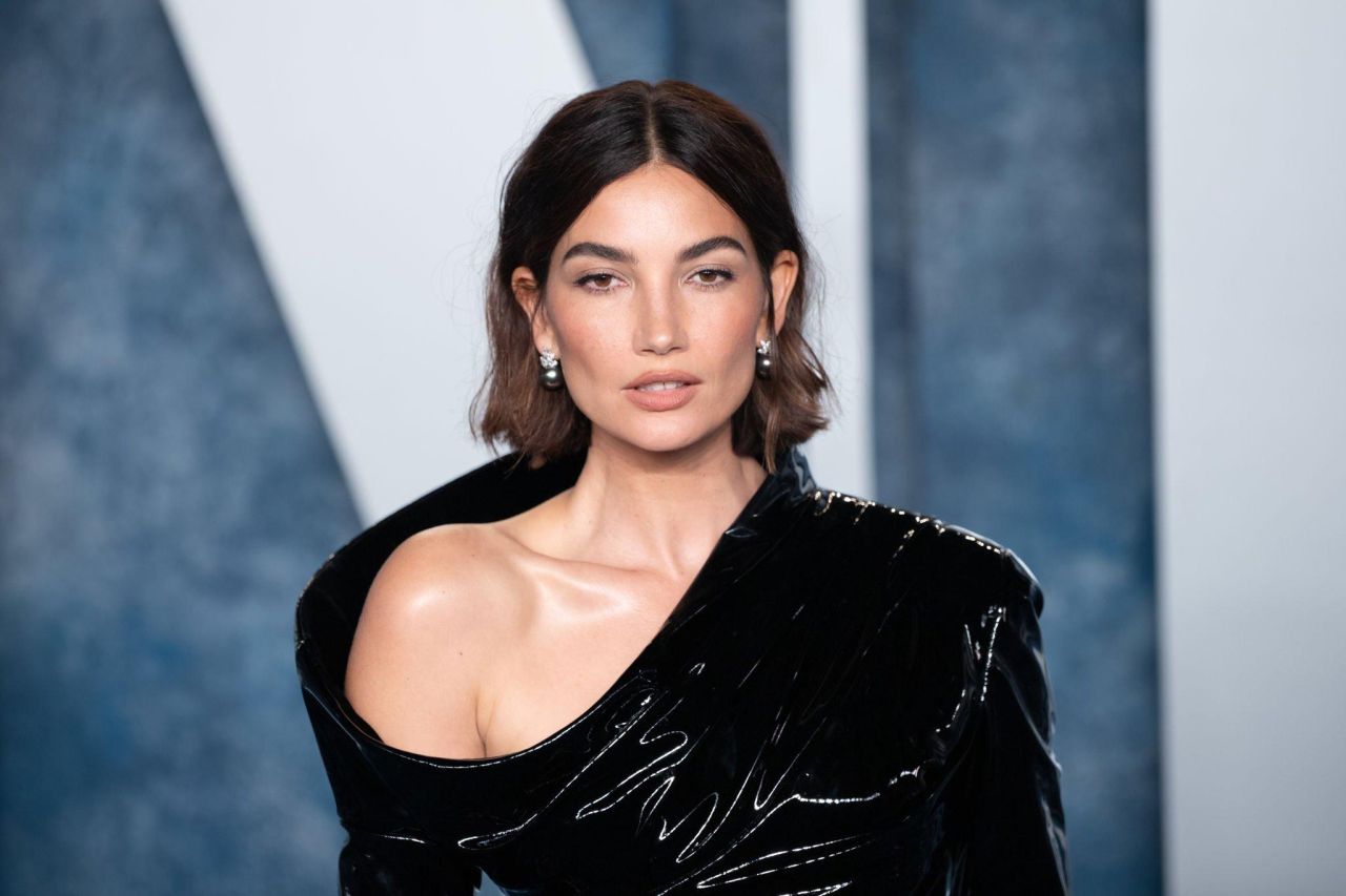 Lily Aldridge at 2023 Vanity Fair Oscar Party in Beverly Hills03